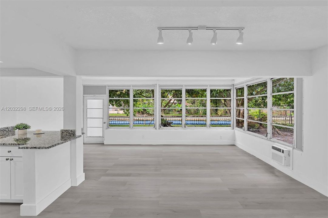 For Sale: $465,000 (3 beds, 2 baths, 1825 Square Feet)