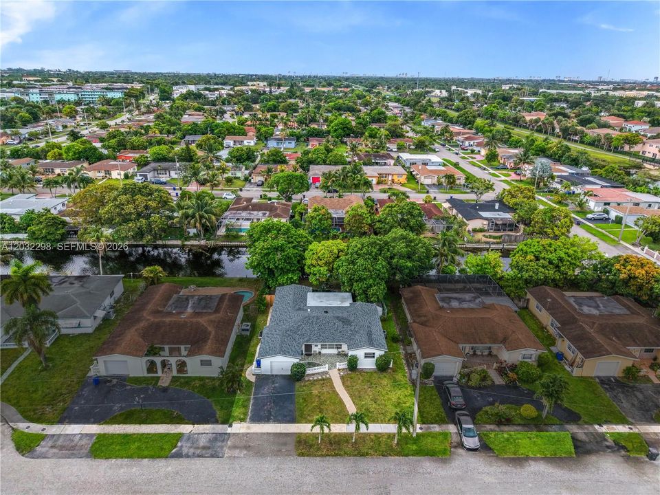 For Sale: $465,000 (3 beds, 2 baths, 1825 Square Feet)