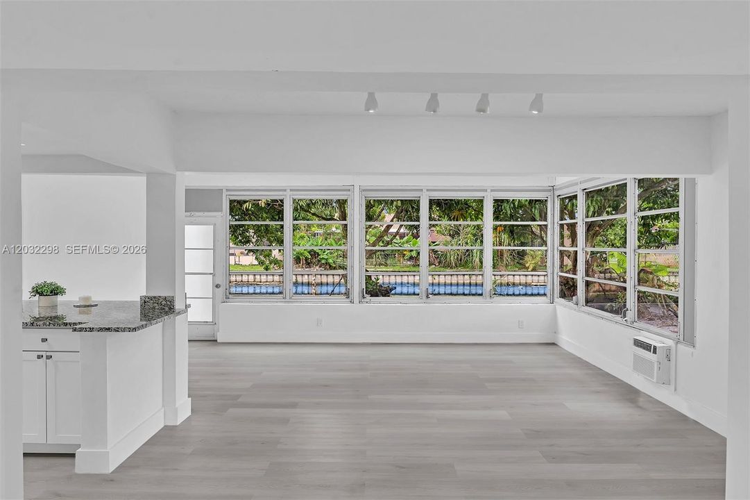 For Sale: $465,000 (3 beds, 2 baths, 1825 Square Feet)