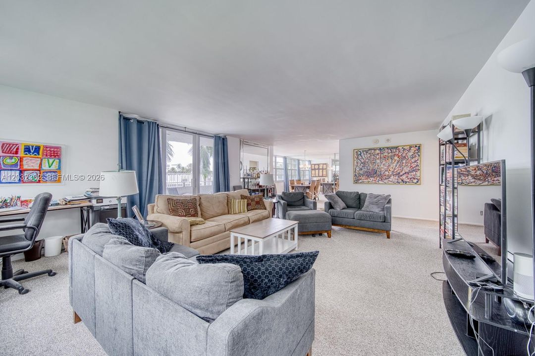 For Sale: $499,000 (2 beds, 2 baths, 1920 Square Feet)