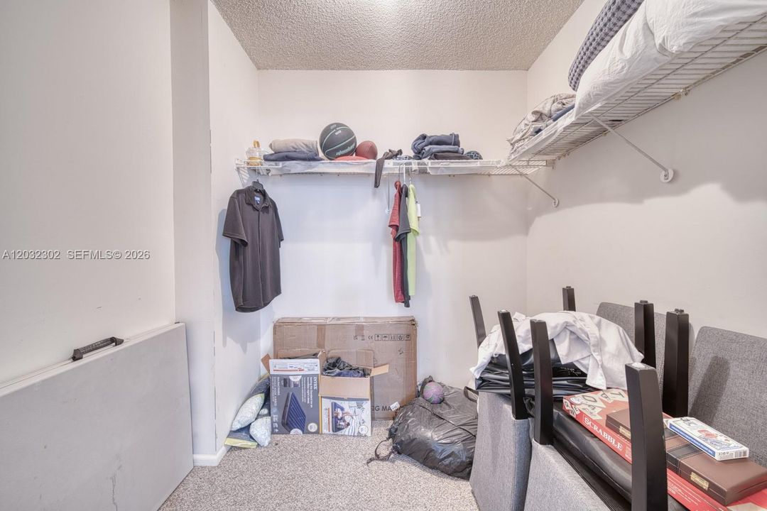 For Sale: $499,000 (2 beds, 2 baths, 1920 Square Feet)