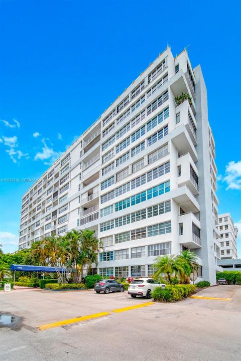 For Sale: $499,000 (2 beds, 2 baths, 1920 Square Feet)