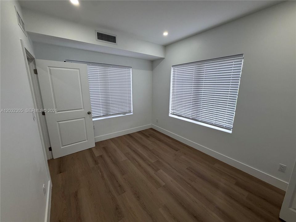 For Rent: $2,400 (1 beds, 1 baths, 466 Square Feet)