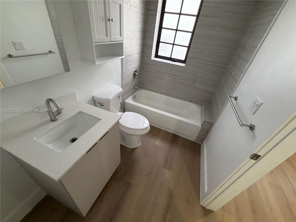 For Rent: $2,400 (1 beds, 1 baths, 466 Square Feet)