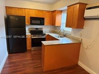 For Rent: $1,950 (2 beds, 1 baths, 3237 Square Feet)