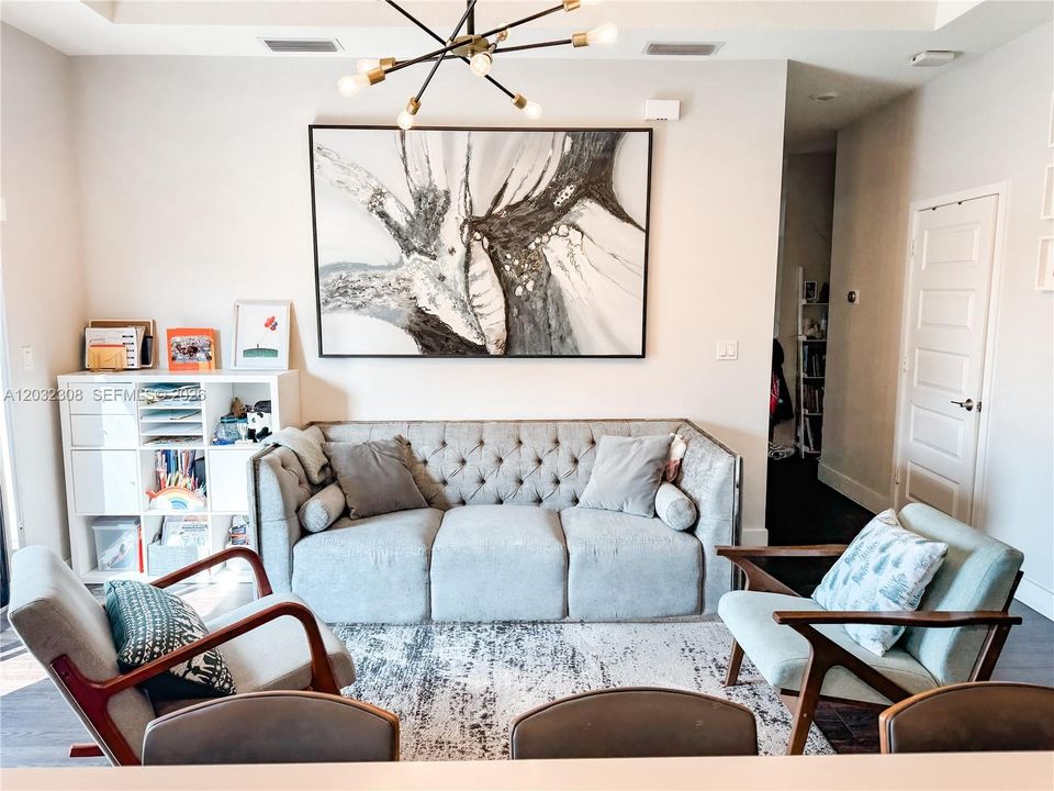 For Sale: $465,000 (3 beds, 2 baths, 1345 Square Feet)