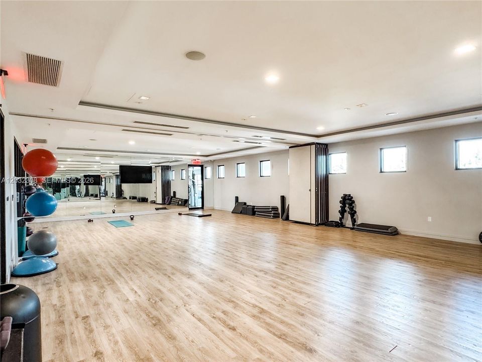 For Sale: $465,000 (3 beds, 2 baths, 1345 Square Feet)