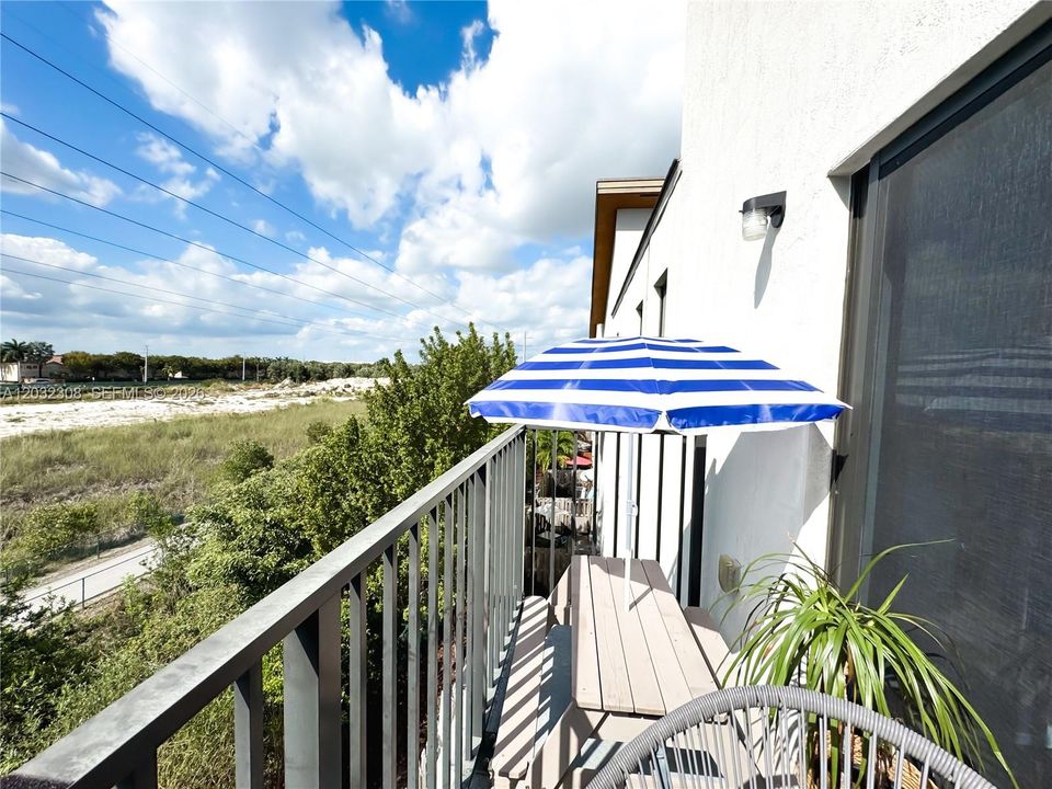 For Sale: $465,000 (3 beds, 2 baths, 1345 Square Feet)