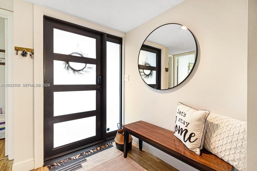 For Rent: $3,000 (3 beds, 2 baths, 1323 Square Feet)