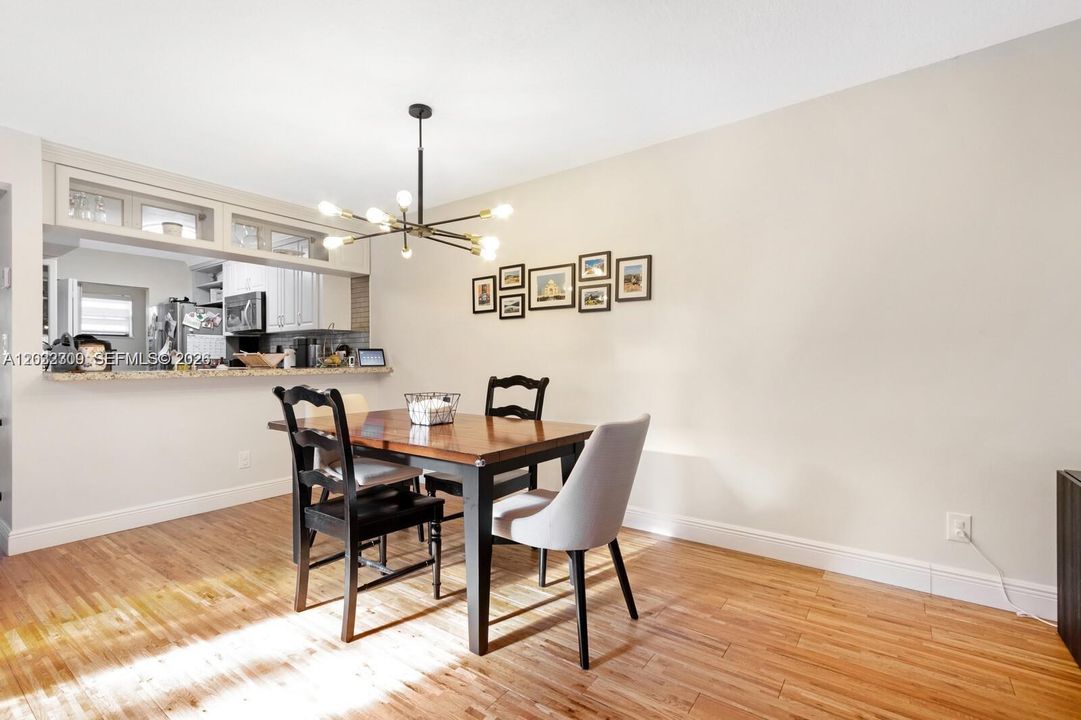 For Rent: $3,000 (3 beds, 2 baths, 1323 Square Feet)