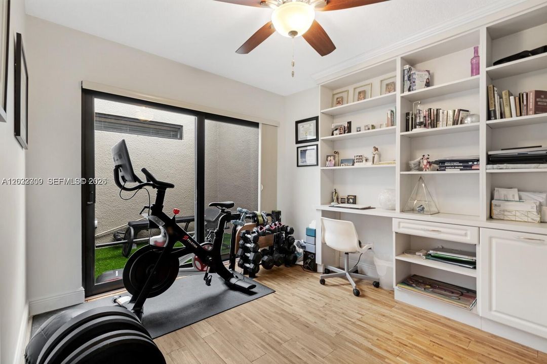For Rent: $3,000 (3 beds, 2 baths, 1323 Square Feet)