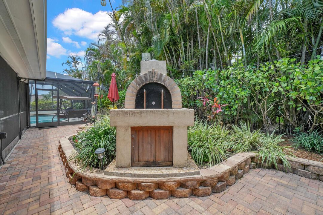 Pizza Oven