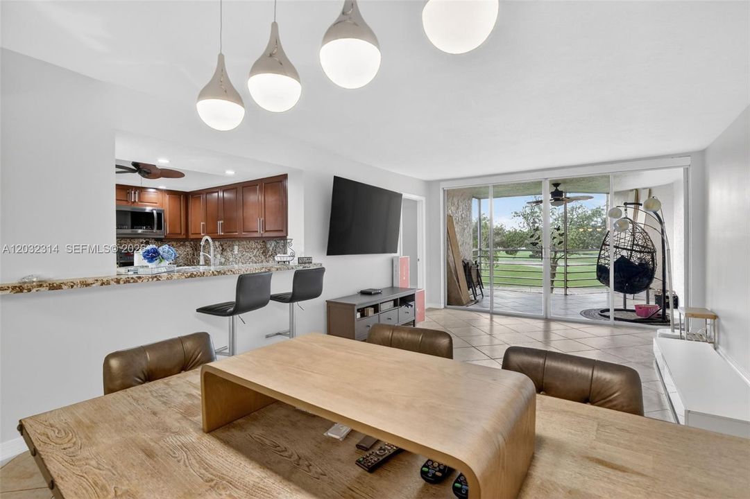 For Sale: $290,000 (3 beds, 2 baths, 1155 Square Feet)