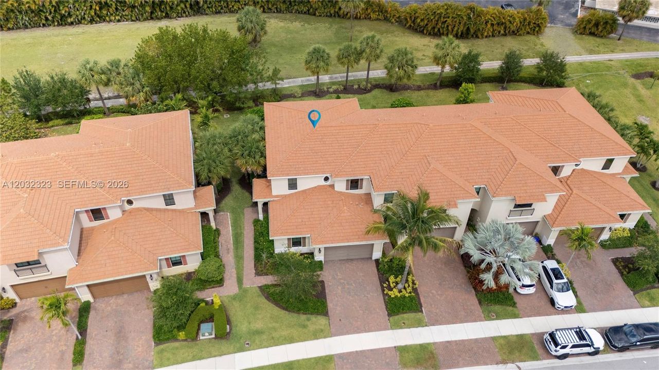 For Rent: $5,200 (4 beds, 3 baths, 2486 Square Feet)