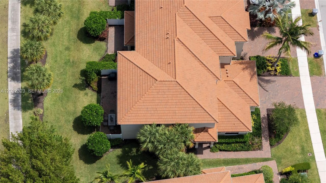 For Rent: $5,200 (4 beds, 3 baths, 2486 Square Feet)
