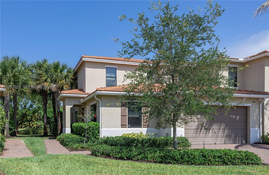 For Rent: $5,200 (4 beds, 3 baths, 2486 Square Feet)