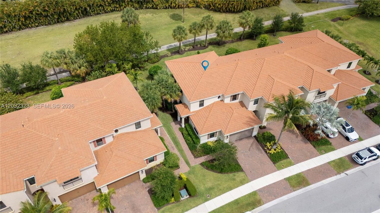For Rent: $5,200 (4 beds, 3 baths, 2486 Square Feet)