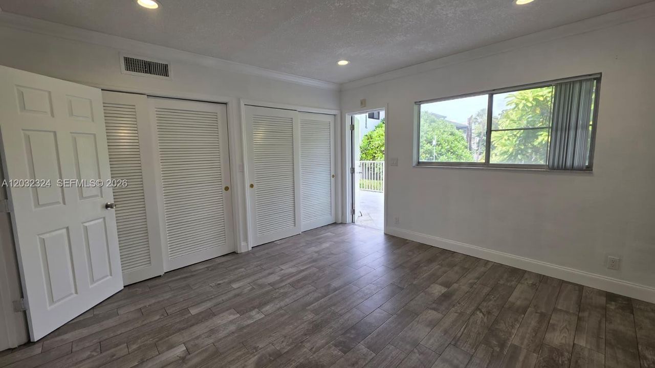 For Rent: $1,550 (1 beds, 1 baths, 700 Square Feet)