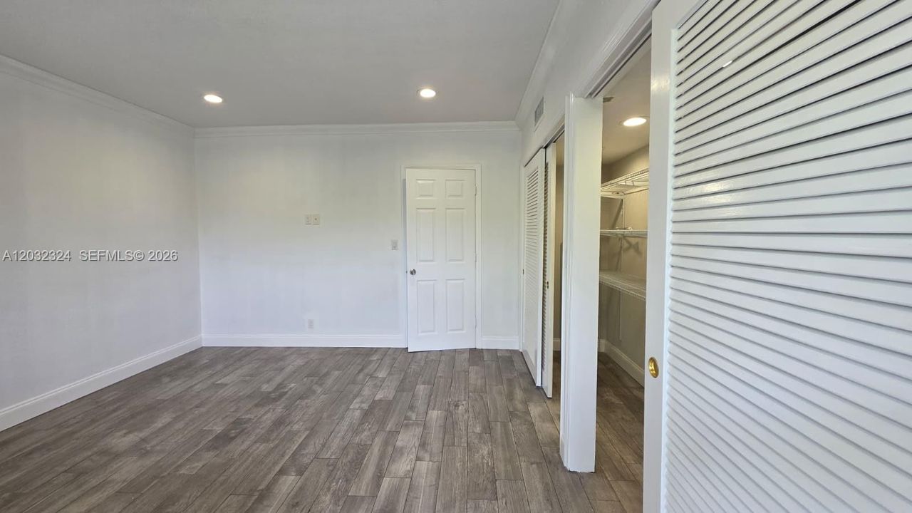 For Rent: $1,550 (1 beds, 1 baths, 700 Square Feet)
