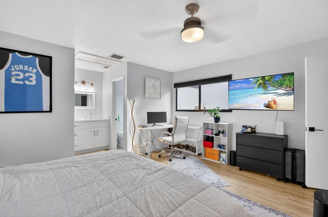 Upstairs Primary Bedroom