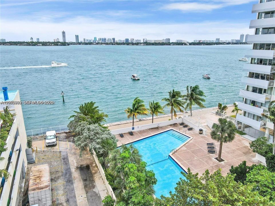 For Rent: $3,600 (3 beds, 2 baths, 1302 Square Feet)