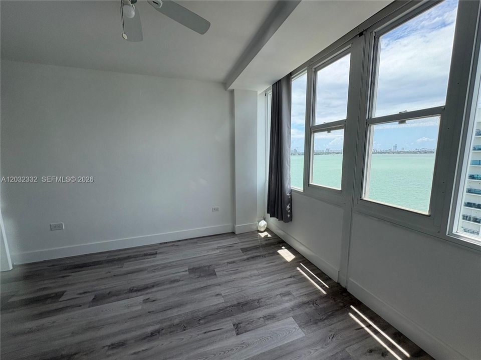 For Rent: $3,600 (3 beds, 2 baths, 1302 Square Feet)