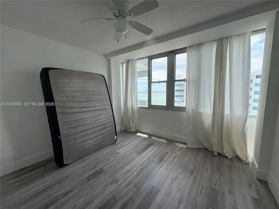 For Rent: $3,600 (3 beds, 2 baths, 1302 Square Feet)