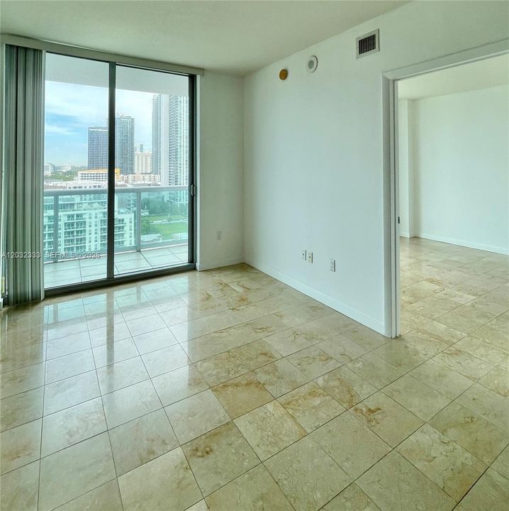 For Rent: $2,750 (1 beds, 1 baths, 693 Square Feet)