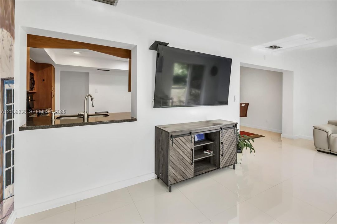 For Sale: $680,000 (4 beds, 3 baths, 2192 Square Feet)