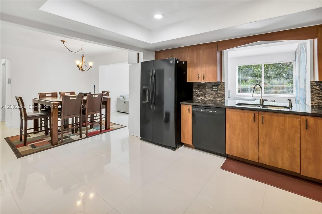For Sale: $680,000 (4 beds, 3 baths, 2192 Square Feet)