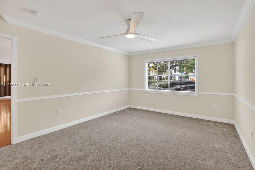 For Sale: $349,000 (2 beds, 2 baths, 1280 Square Feet)