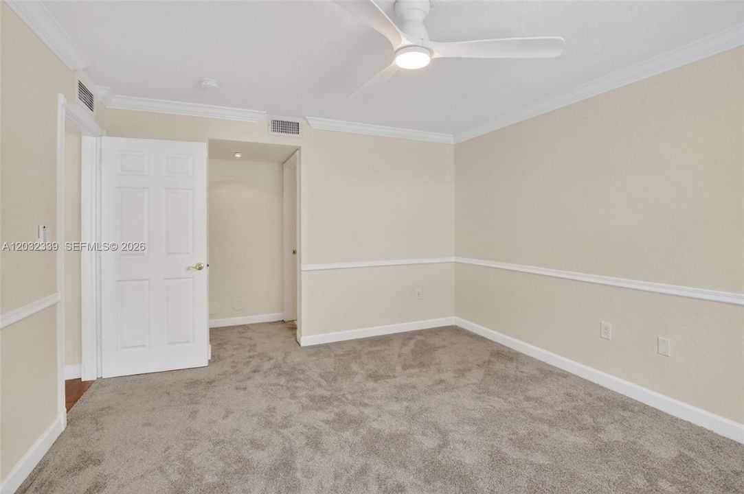 For Sale: $349,000 (2 beds, 2 baths, 1280 Square Feet)