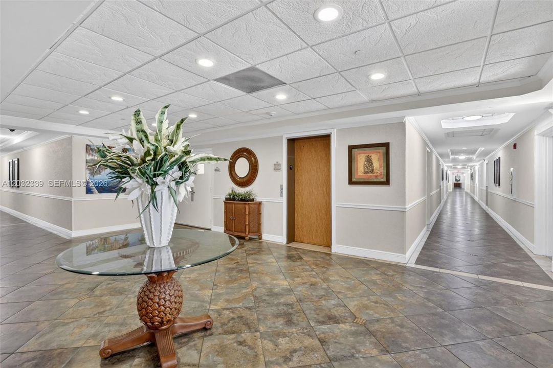 For Sale: $349,000 (2 beds, 2 baths, 1280 Square Feet)