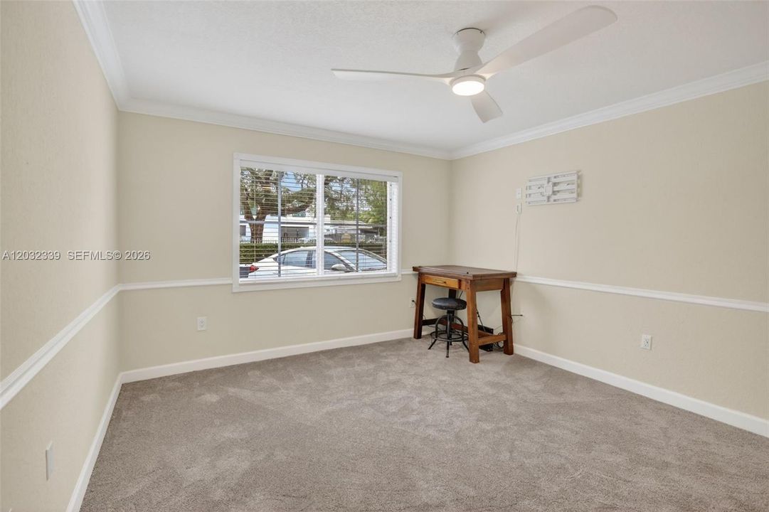 For Sale: $349,000 (2 beds, 2 baths, 1280 Square Feet)