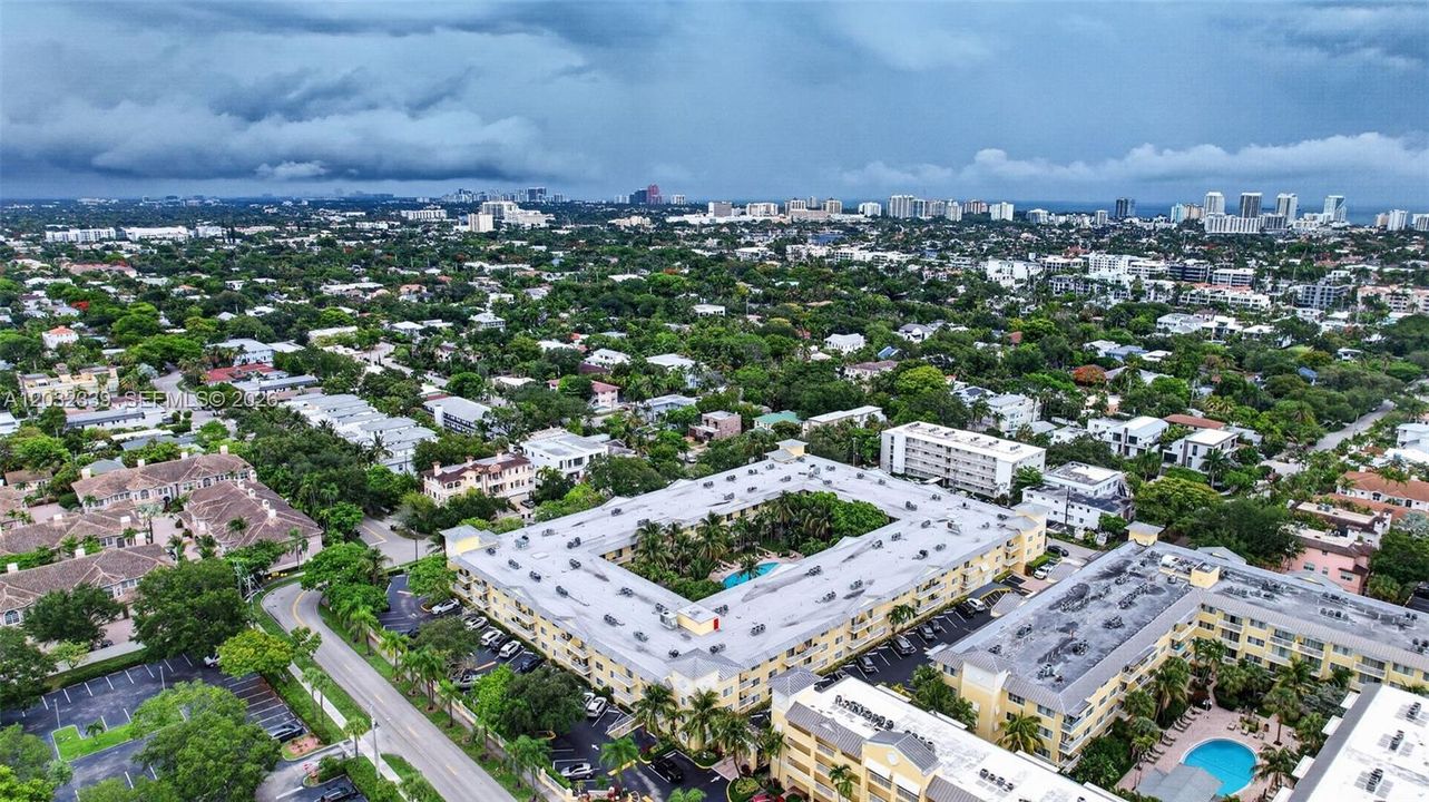 For Sale: $349,000 (2 beds, 2 baths, 1280 Square Feet)
