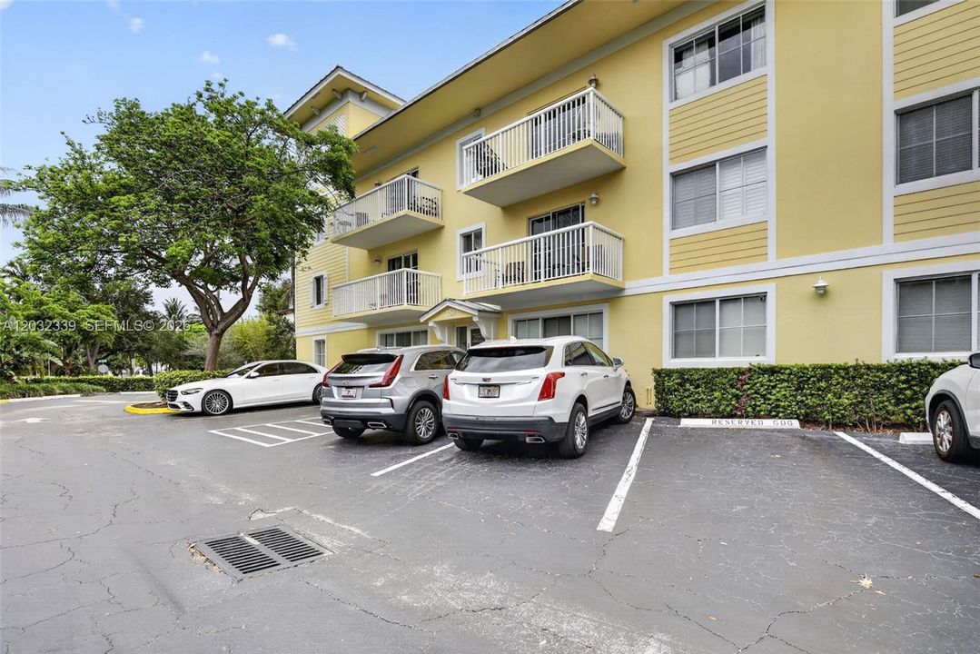 For Sale: $349,000 (2 beds, 2 baths, 1280 Square Feet)