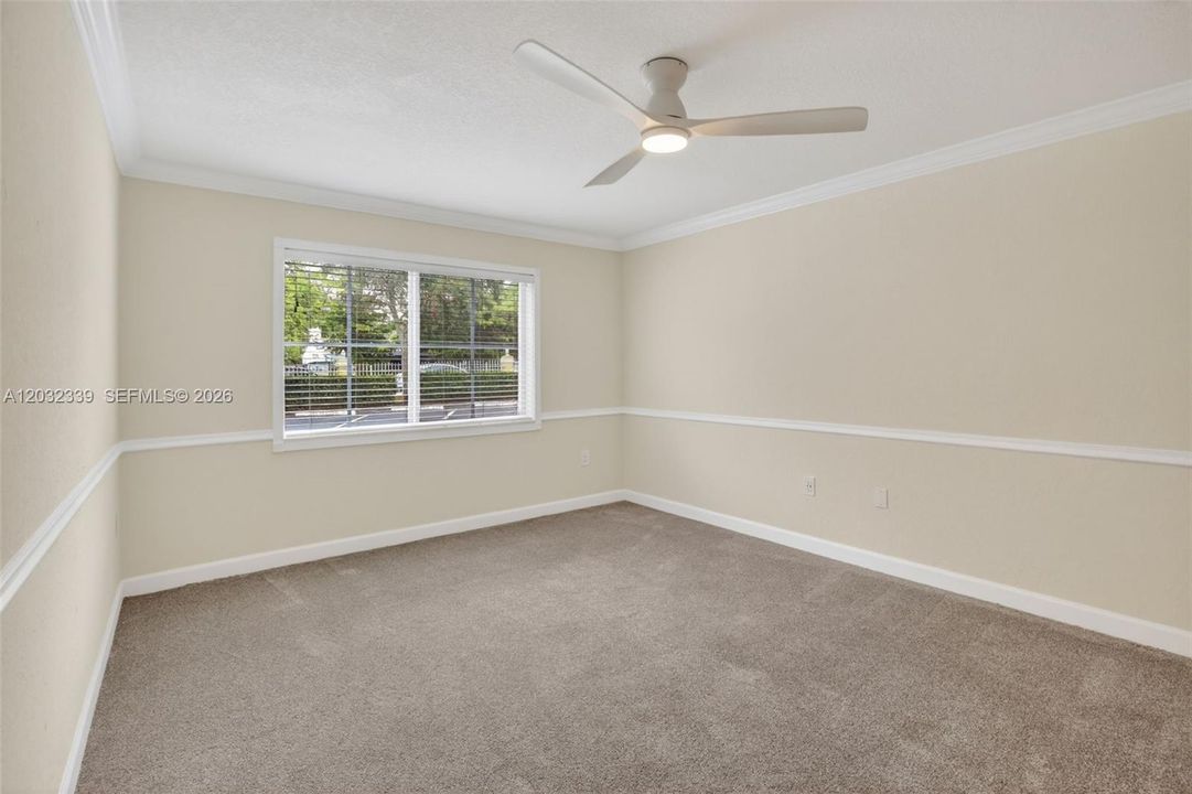 For Sale: $349,000 (2 beds, 2 baths, 1280 Square Feet)