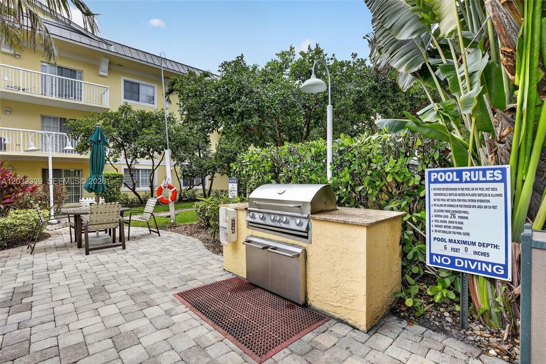 For Sale: $349,000 (2 beds, 2 baths, 1280 Square Feet)