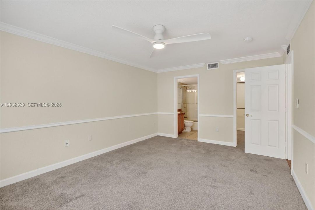 For Sale: $349,000 (2 beds, 2 baths, 1280 Square Feet)