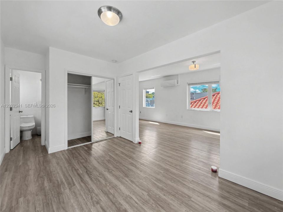 For Rent: $2,200 (0 beds, 1 baths, 600 Square Feet)