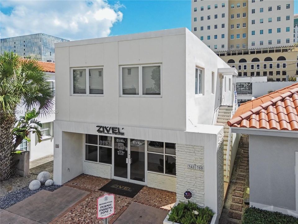 For Rent: $2,200 (0 beds, 1 baths, 600 Square Feet)
