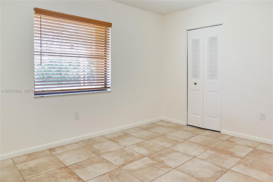 For Rent: $3,000 (3 beds, 2 baths, 1480 Square Feet)