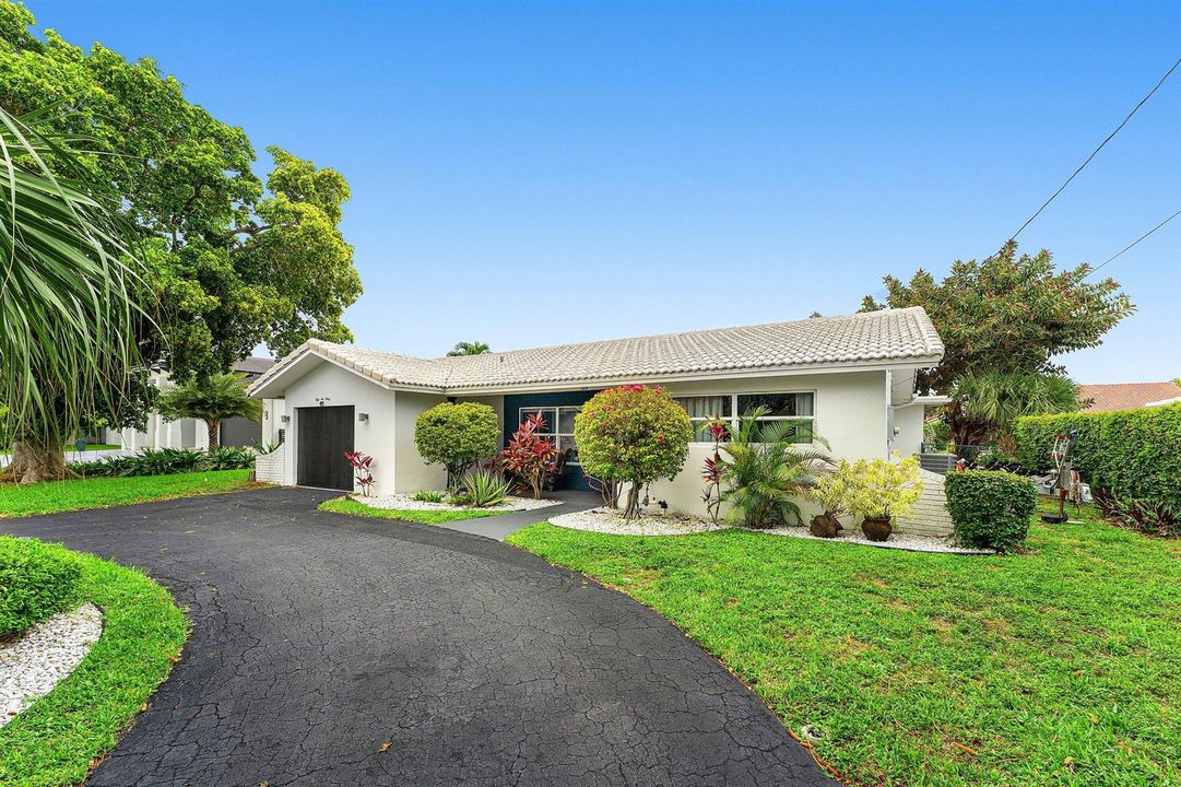 002-5660NassauDrive-BocaRaton-FL-33487-S