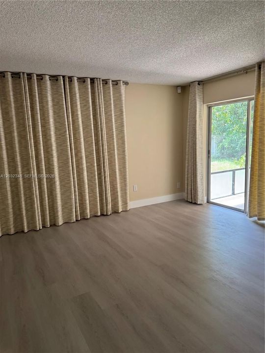 For Rent: $3,500 (0 beds, 2 baths, 1477 Square Feet)
