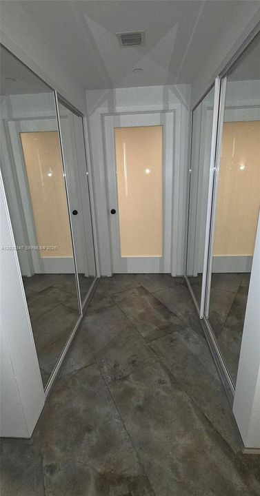 For Rent: $7,200 (2 beds, 1 baths, 1090 Square Feet)