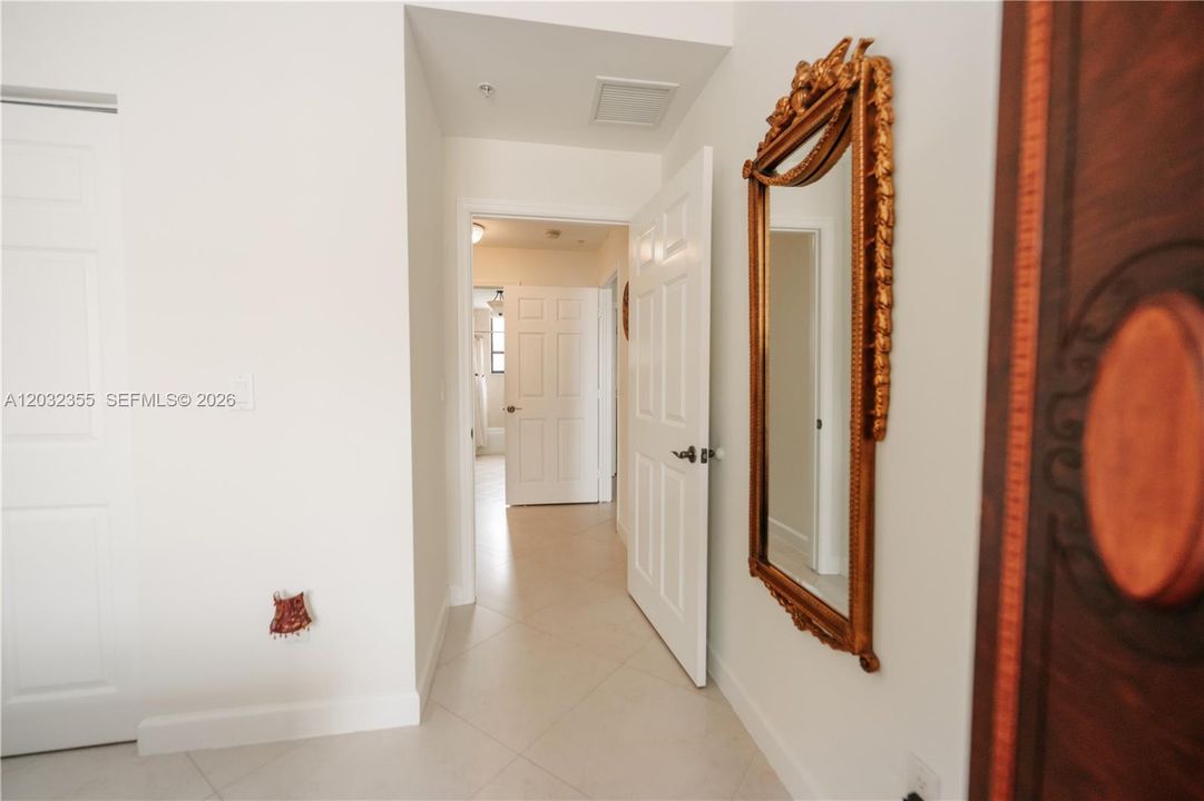 For Sale: $738,000 (2 beds, 2 baths, 1925 Square Feet)