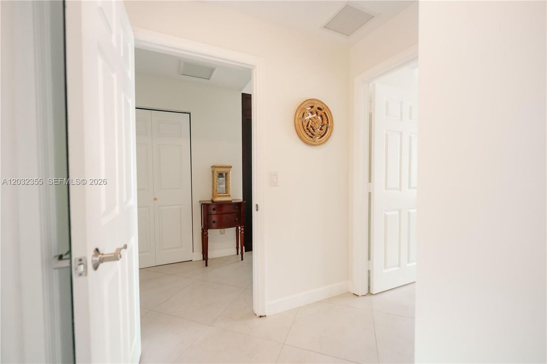 For Sale: $738,000 (2 beds, 2 baths, 1925 Square Feet)