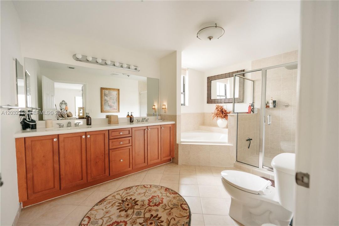 For Sale: $738,000 (2 beds, 2 baths, 1925 Square Feet)