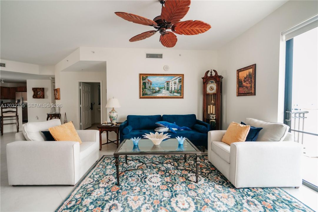For Sale: $738,000 (2 beds, 2 baths, 1925 Square Feet)