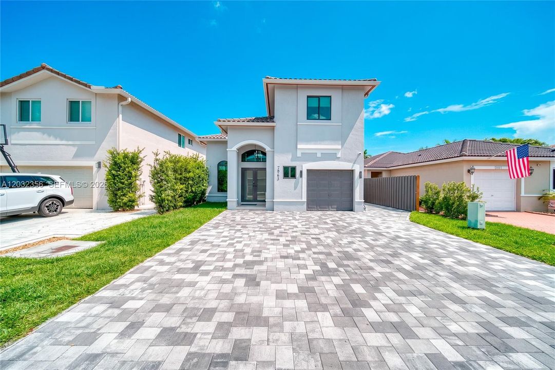 For Sale: $665,000 (3 beds, 2 baths, 1772 Square Feet)